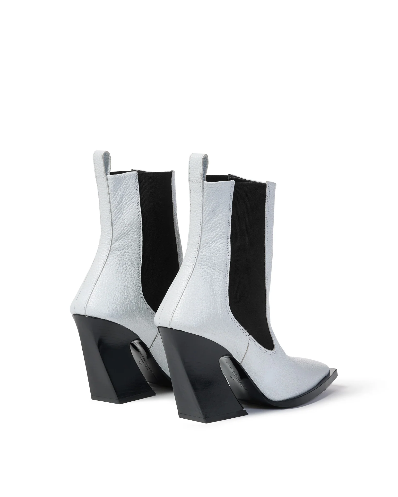 Ani Boot - Image 5